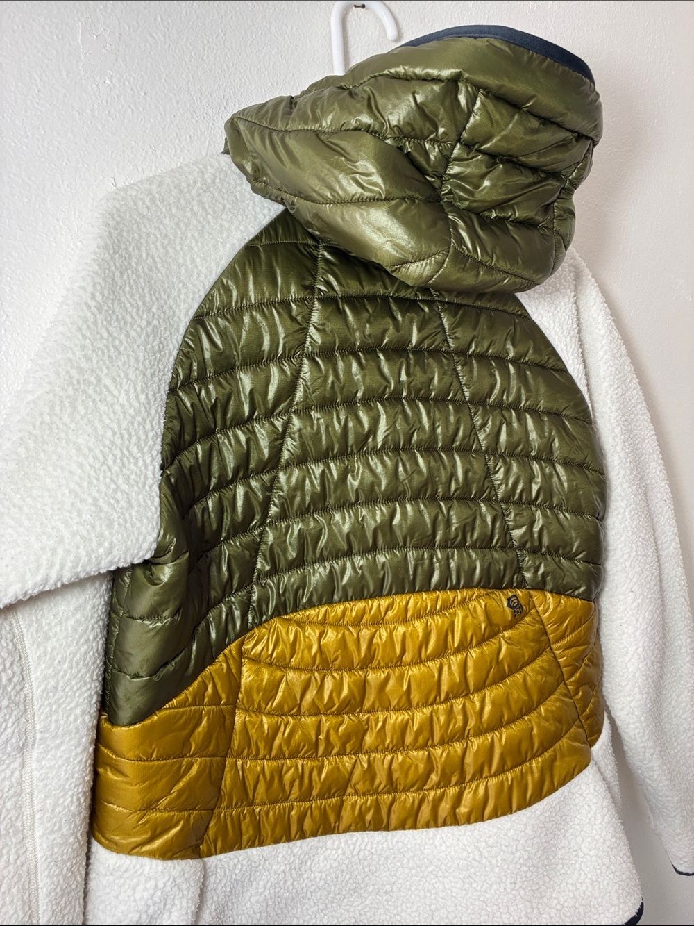 MOUNTAIN HARDWEAR Altius Hoody Fleece Puffer - Picture 9 of 16